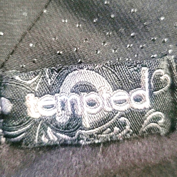 Tempted Black Embellished Neckline  Sleeveless Top, Size: L - Picture 9 of 12